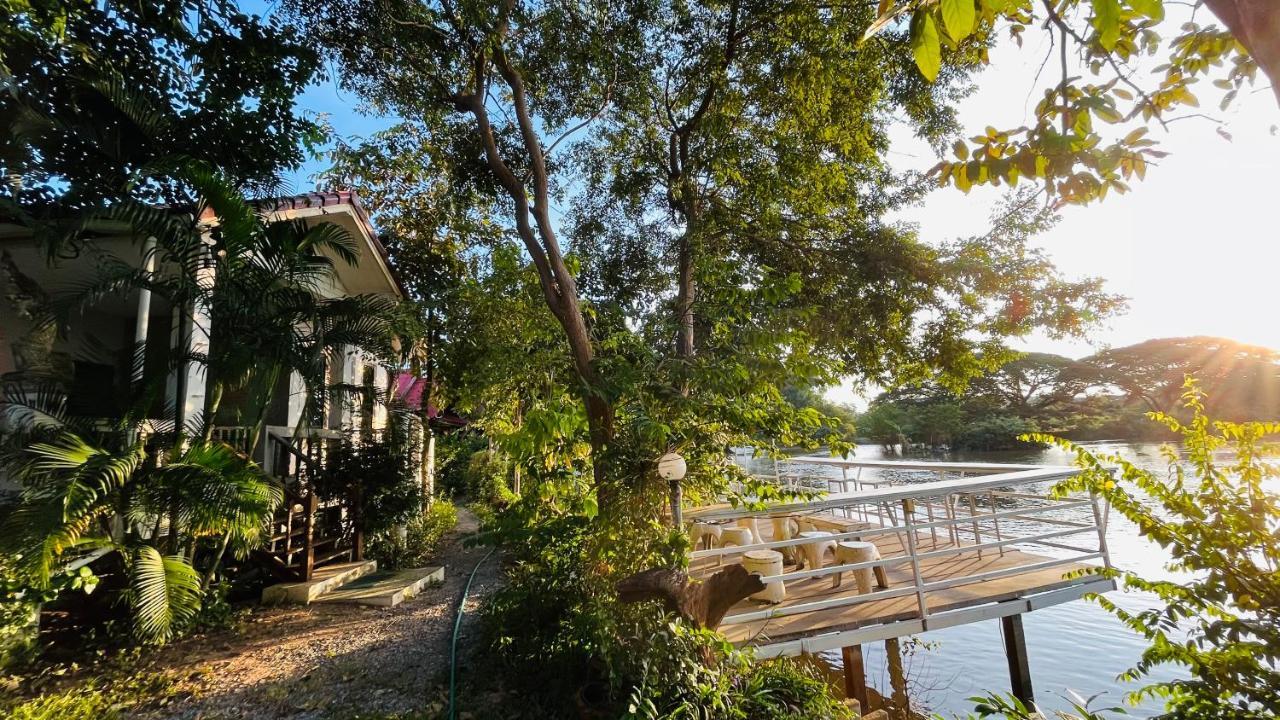 Moon River Resort Phimai Exteriör bild