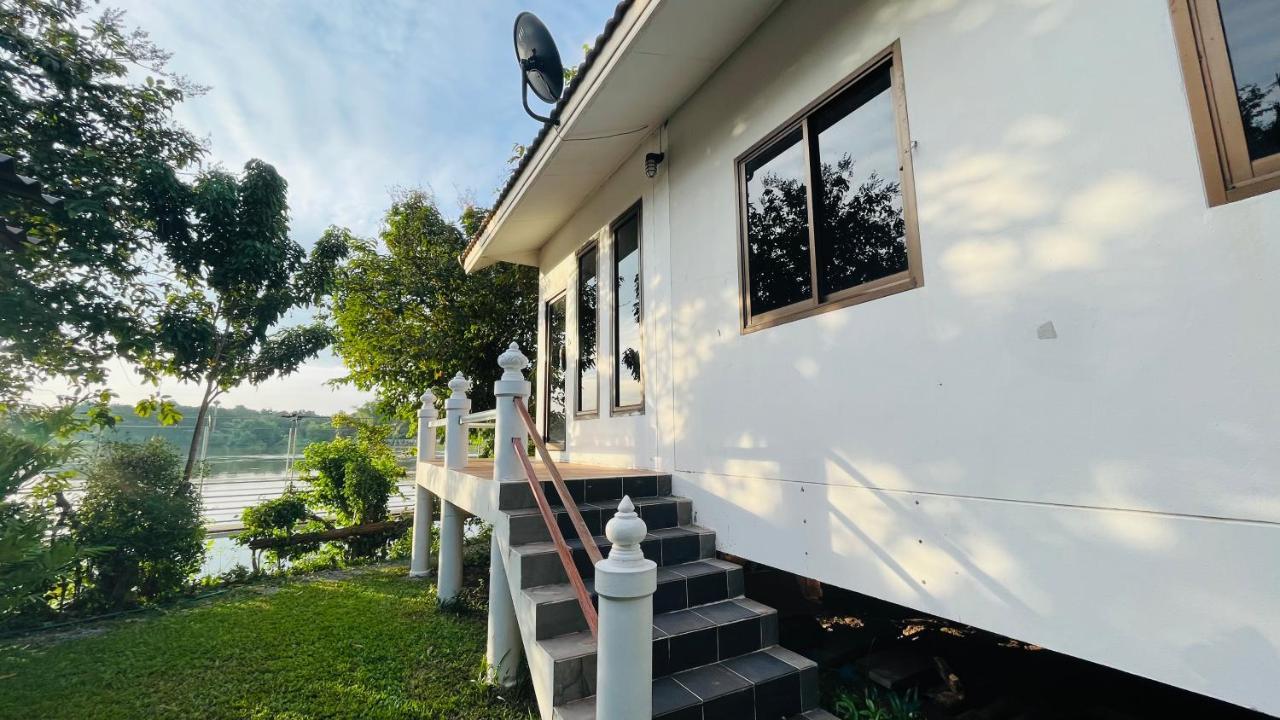 Moon River Resort Phimai Exteriör bild