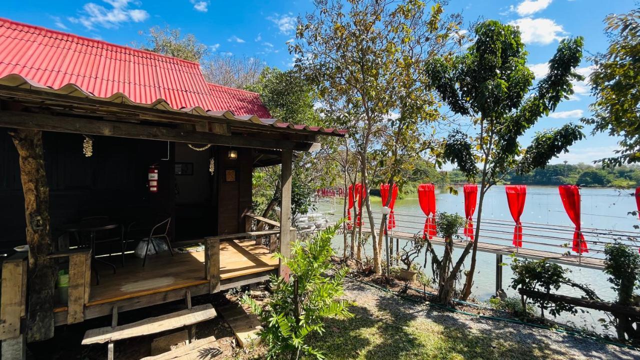Moon River Resort Phimai Exteriör bild