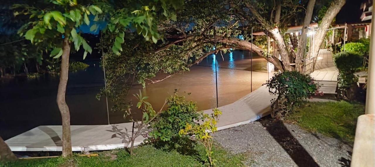 Moon River Resort Phimai Exteriör bild